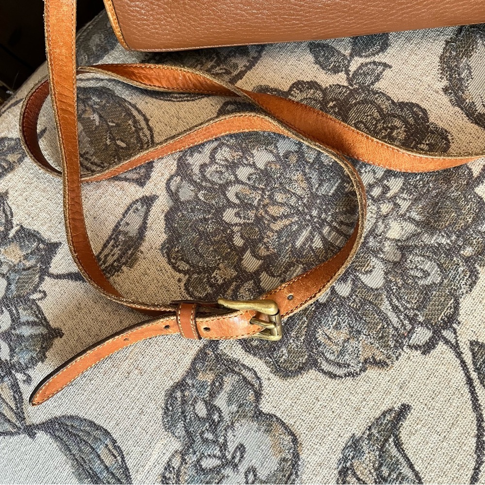 Dooney & Burke All-Weather Leather Vintage Essex Purse - Picture 14 of 16